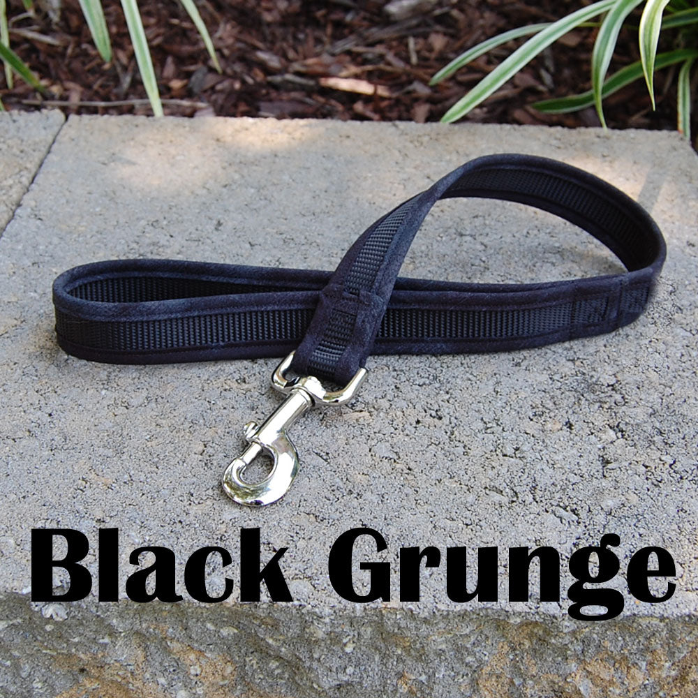 Short Lead Black Grunge